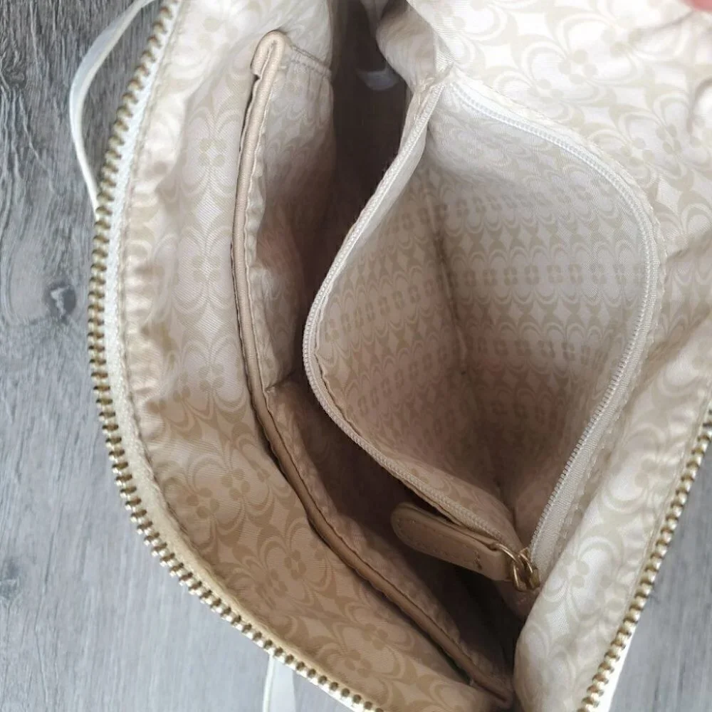 Crossbody Purse - Picture 5 of 7